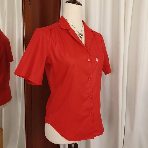 Vintage Levi's Cotton Blend Button Up Top, Tomato Red, Small, Like New Condition - Picture 5 of 11